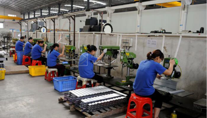 Foshan Liangyin Aluminum Co., Ltd.