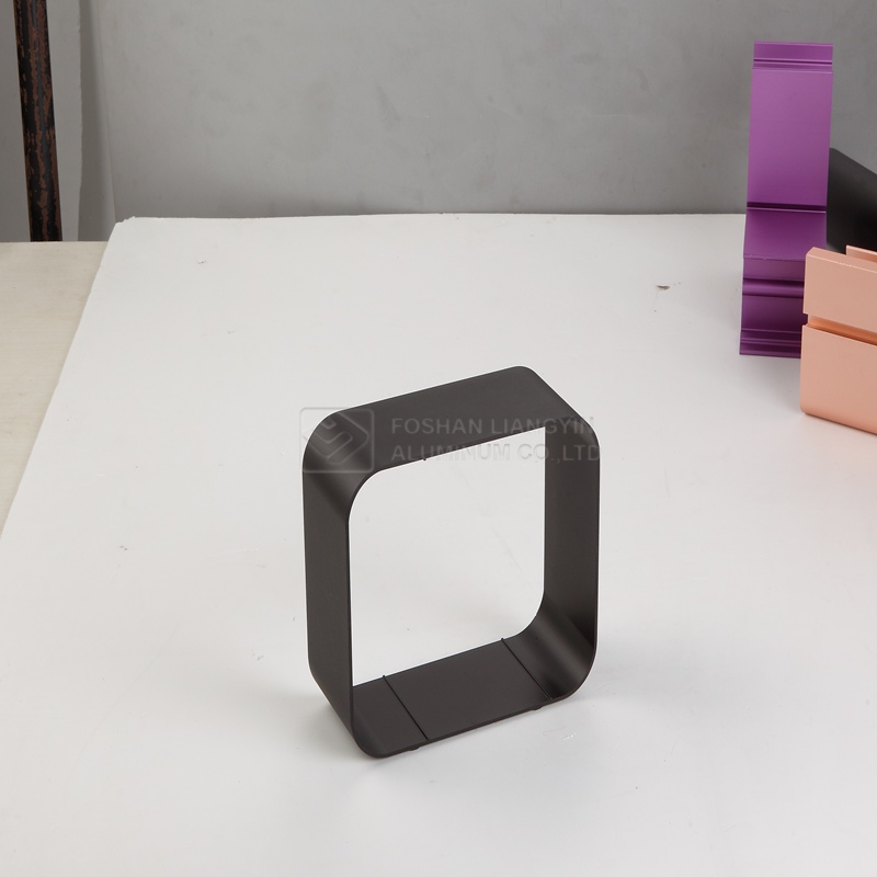 Aluminium profile manufacturer custom aluminium extrusion aluminum square tube