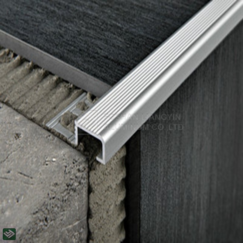 Customized aluminium product extruded machining aluminum extrusion tile trim strip