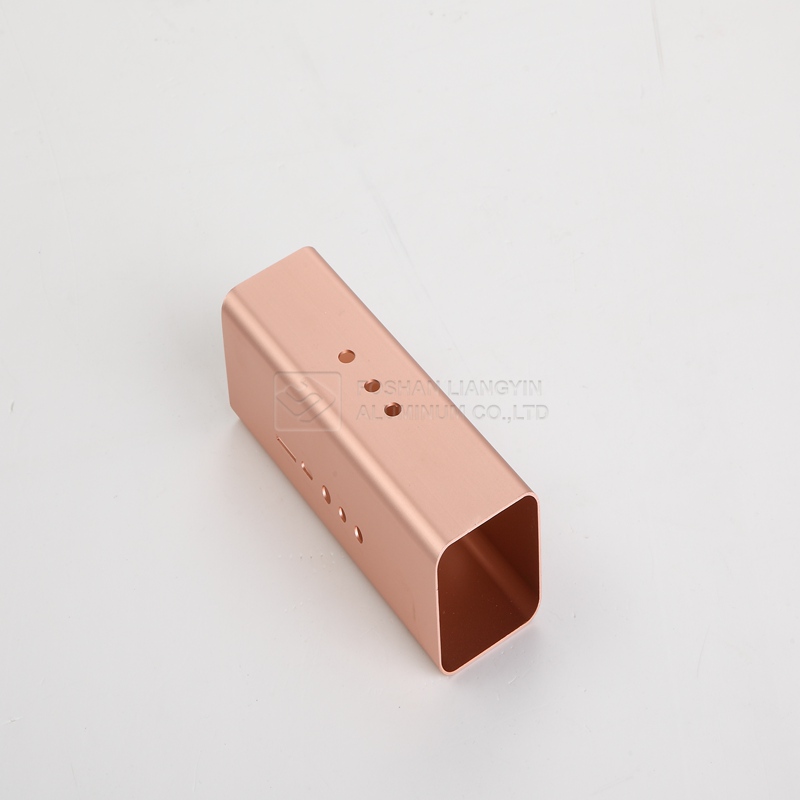 Custom aluminium manufacturer processing audio aluminum case extrusion