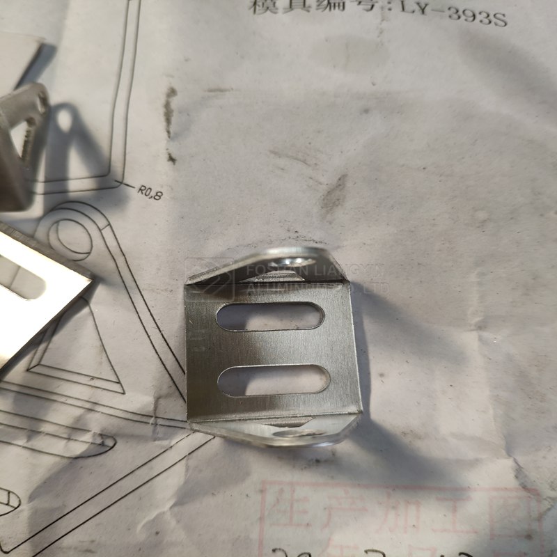 Foshan munufacturer aluminum profile cnc aluminium machining parts