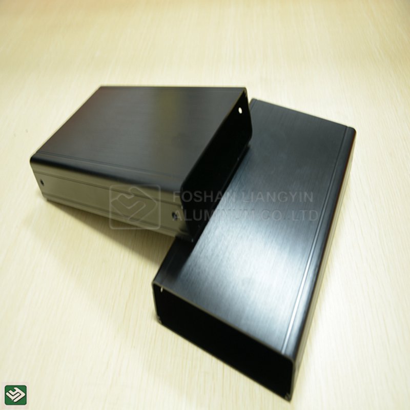 Foshan aluminum extruded manufacturer anodized black aluminum extrusion housiong