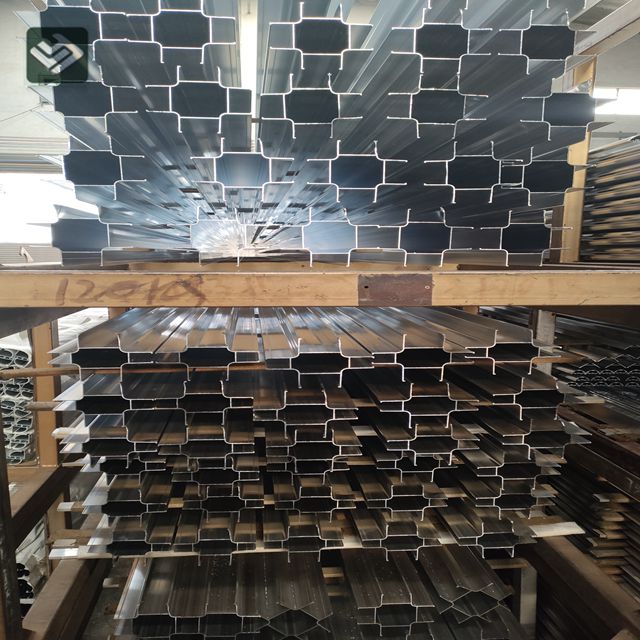 Aluminium extrusion automatic logistics truck parts CNC machining aluminum parts